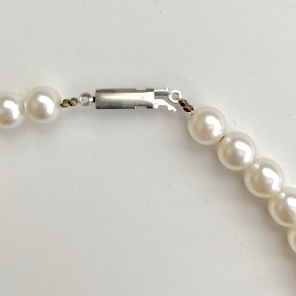 Faux Graduated Pearl 15" Choker Style Necklace Rhinestone Stainless Steel Thread - Picture 4 of 11
